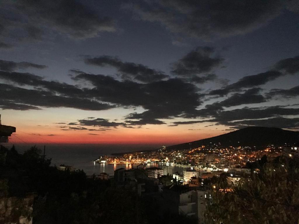 Amar Apartments Sarandë Esterno foto