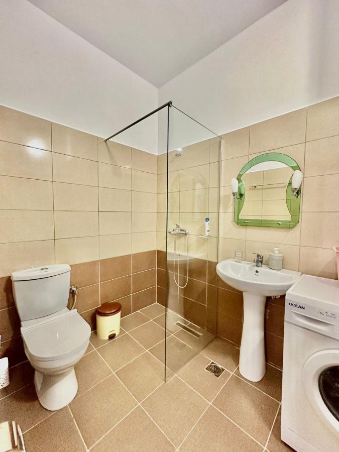 Amar Apartments Sarandë Esterno foto