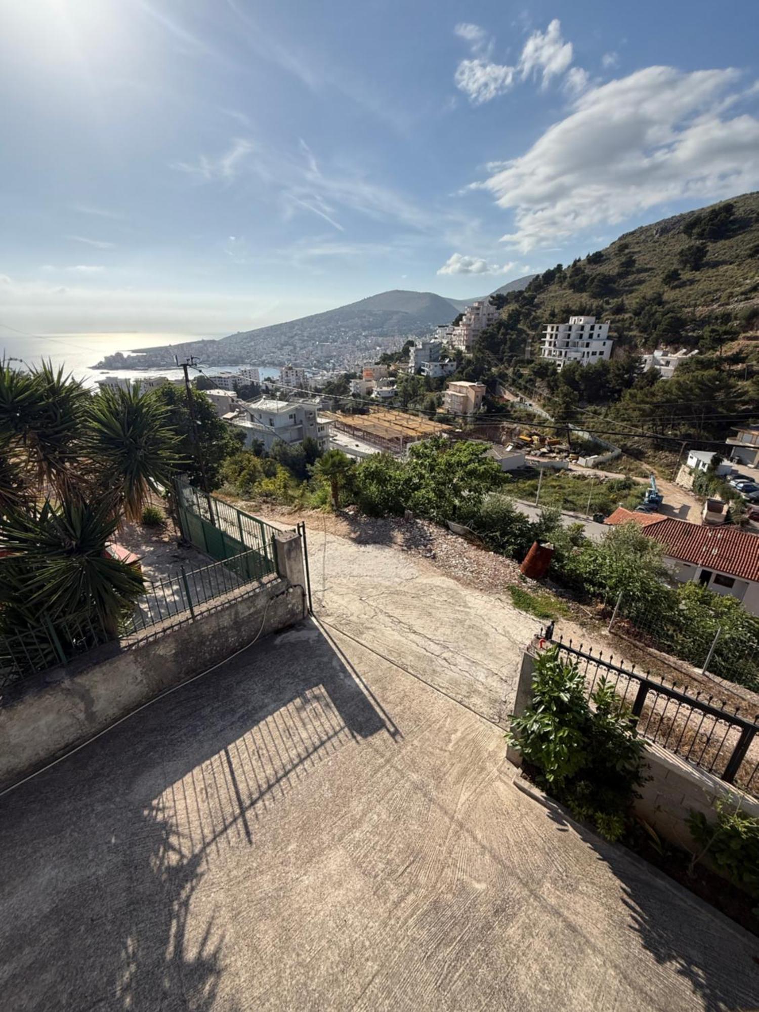 Amar Apartments Sarandë Esterno foto