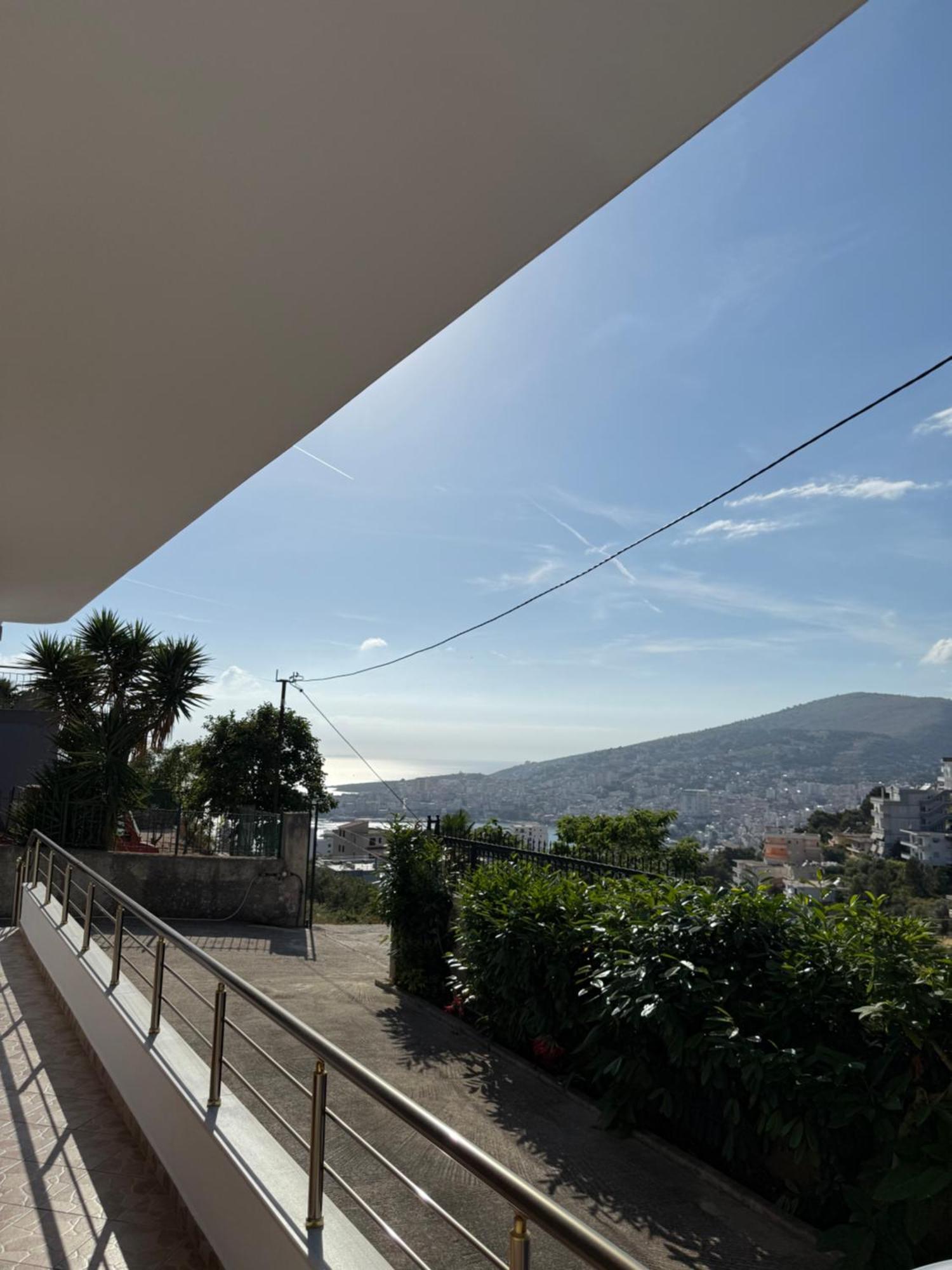 Amar Apartments Sarandë Esterno foto