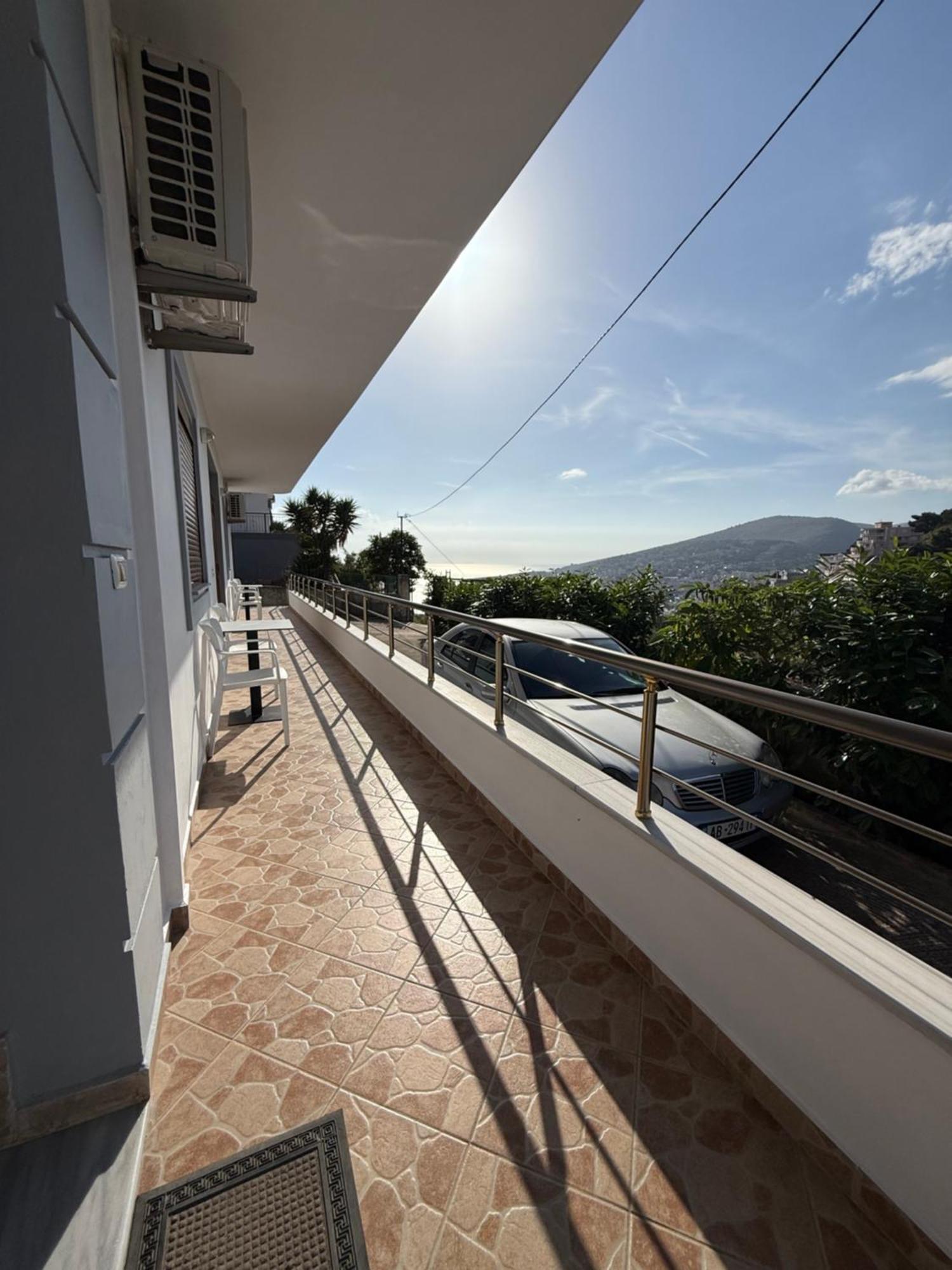 Amar Apartments Sarandë Esterno foto